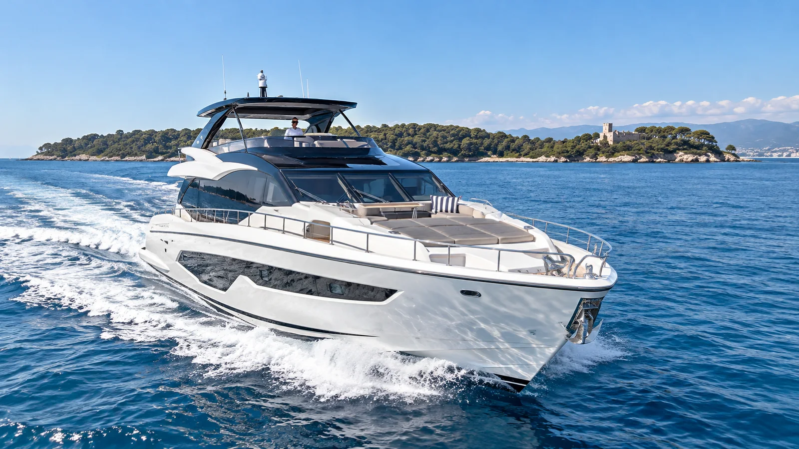 Sunseeker 88 Yacht