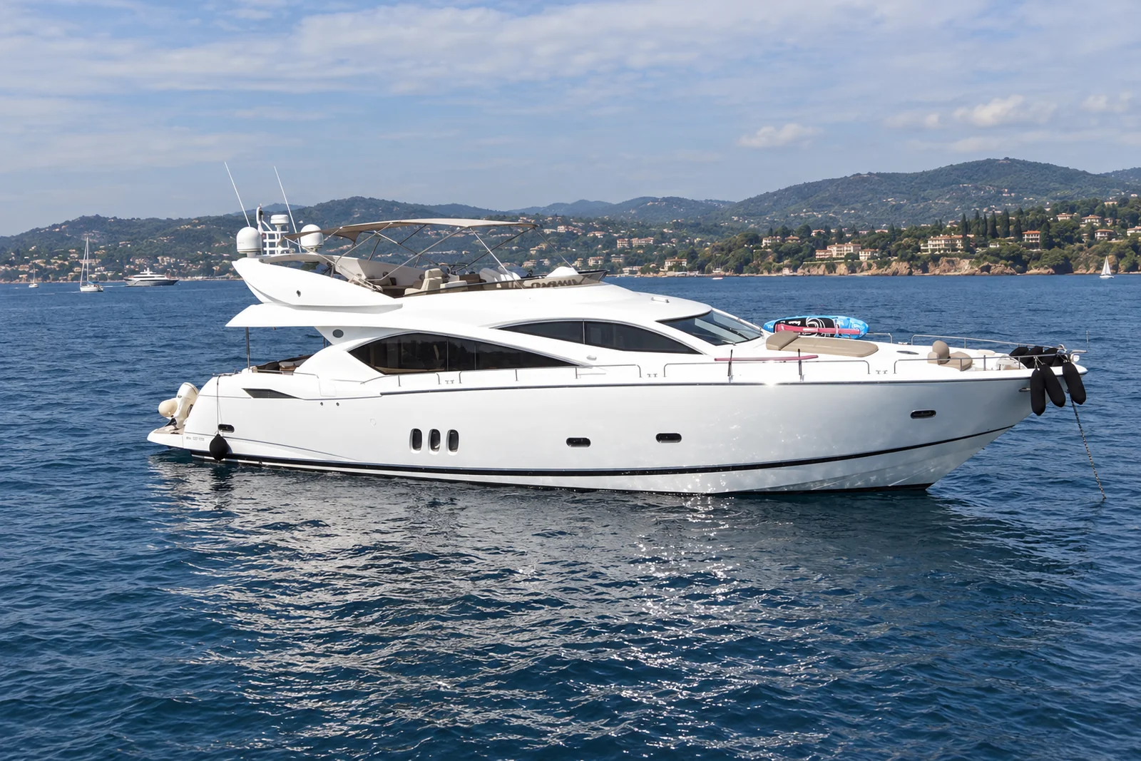 Sunseeker 82 Yacht